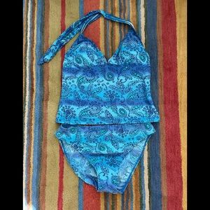 Beautiful ocean colors halter top tankini